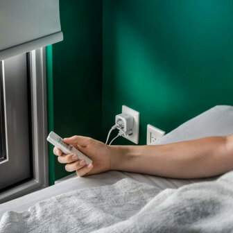 Compacte tussenstekker dimmer voor KlikAanKlikUit systeem geschikt voor led halogeen en gloeilampen tot 250 watt 2 stuks