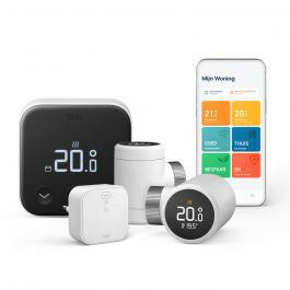Slimme thermostaat voor verwarming met multiroom systeem bedrade installatie en energiebesparend systeem