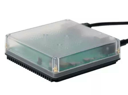 Smart hub voor smart home met bedraad protocol en lokale en cloud verbinding