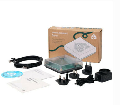 Smart hub voor smart home met bedraad protocol en lokale en cloud verbinding