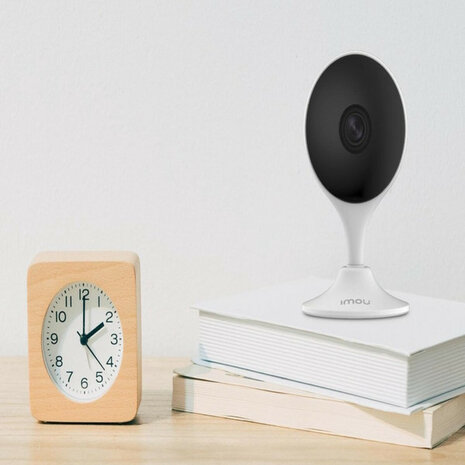 IP camera voor binnen met Full HD nachtzicht bewegingsdetectie en tweeweg spraakfunctie