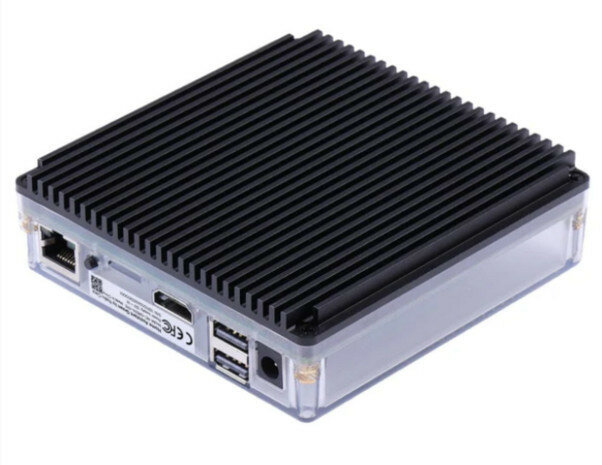 Smart hub voor smart home met bedraad protocol en lokale en cloud verbinding